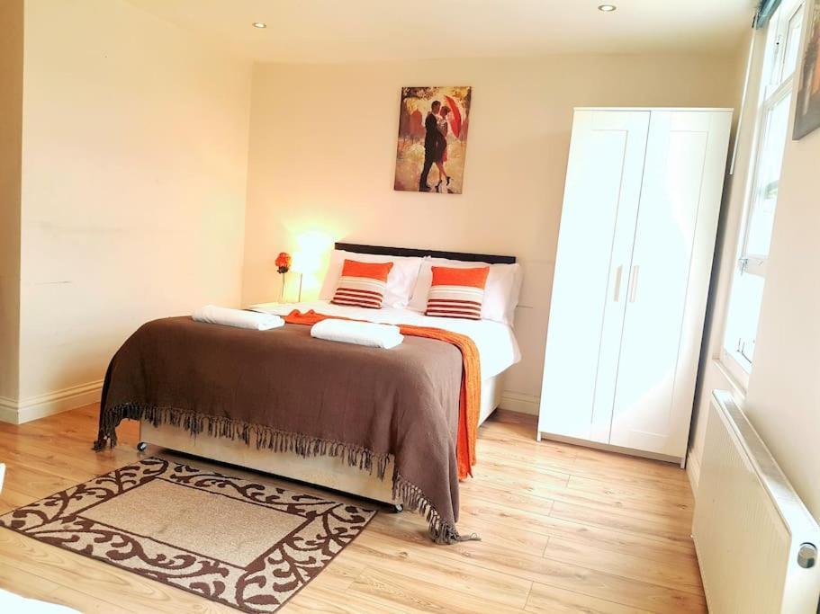 Comfortable Studio Flat Near Central Londra Dış mekan fotoğraf